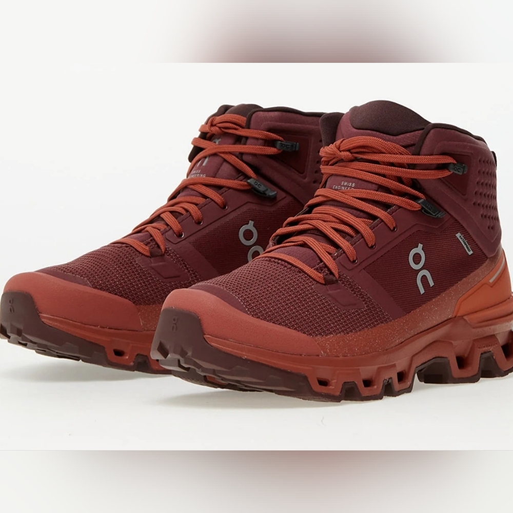 BNIB On Running Shoes, Cloudr)) Hiking Boots, Red, 8(M)/9.5(W)